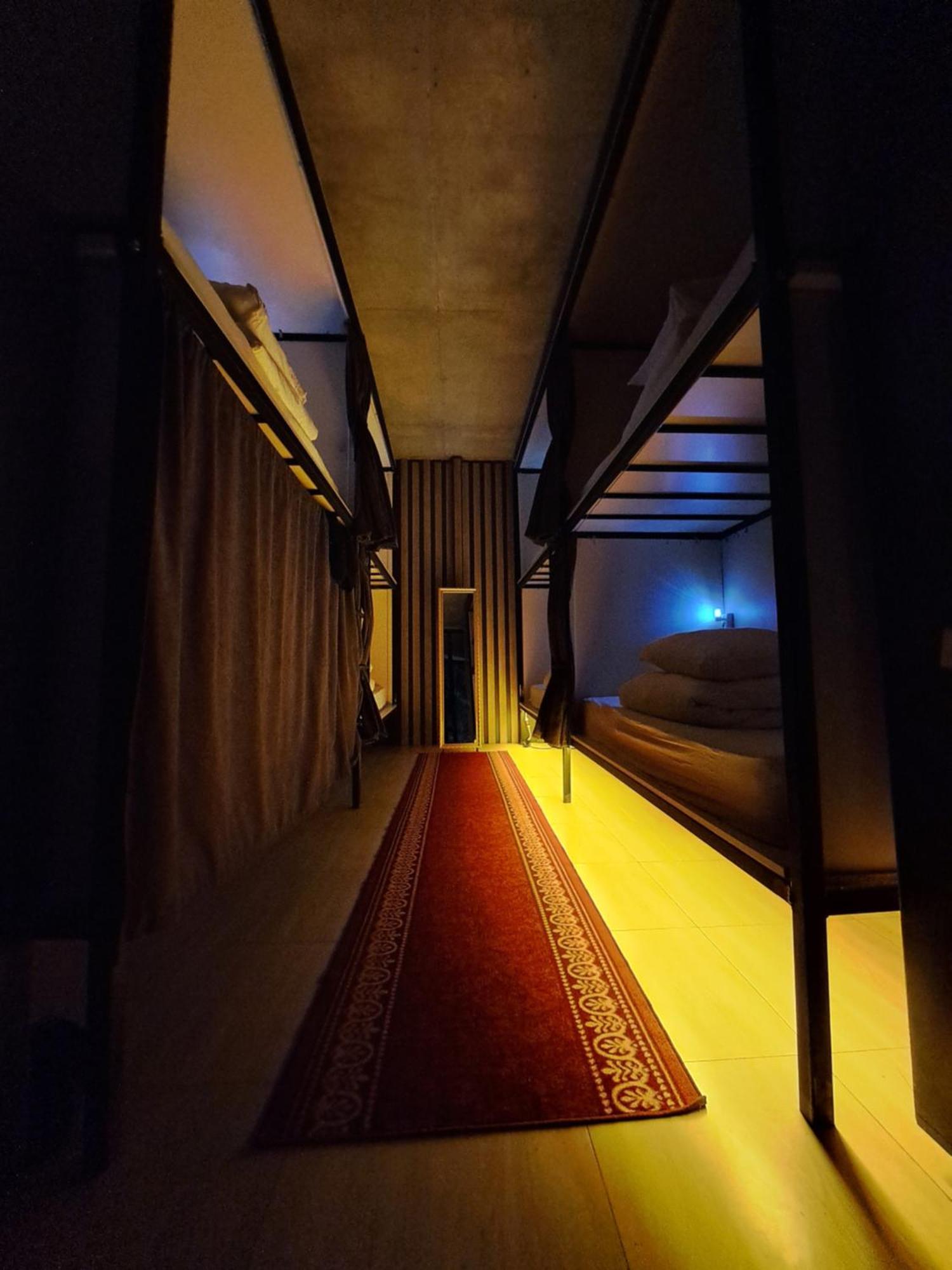 Karvi Hostel & Suites Batum Dış mekan fotoğraf