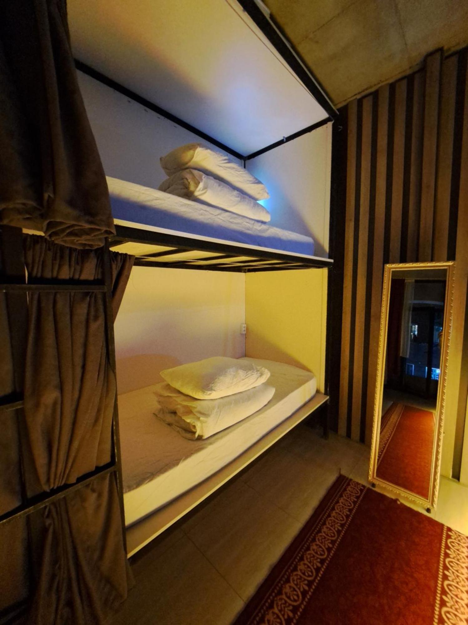Karvi Hostel & Suites Batum Dış mekan fotoğraf