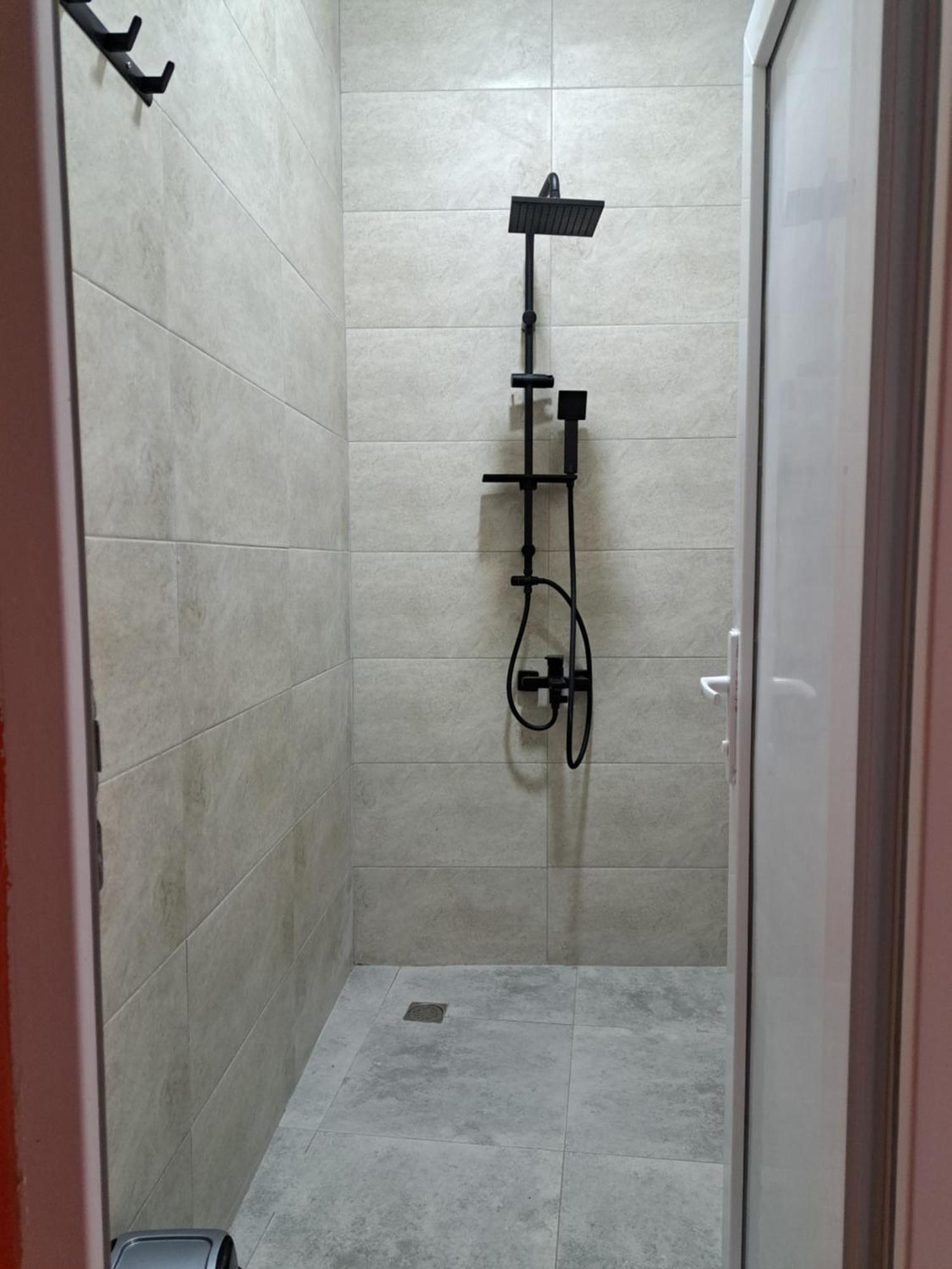 Karvi Hostel & Suites Batum Dış mekan fotoğraf