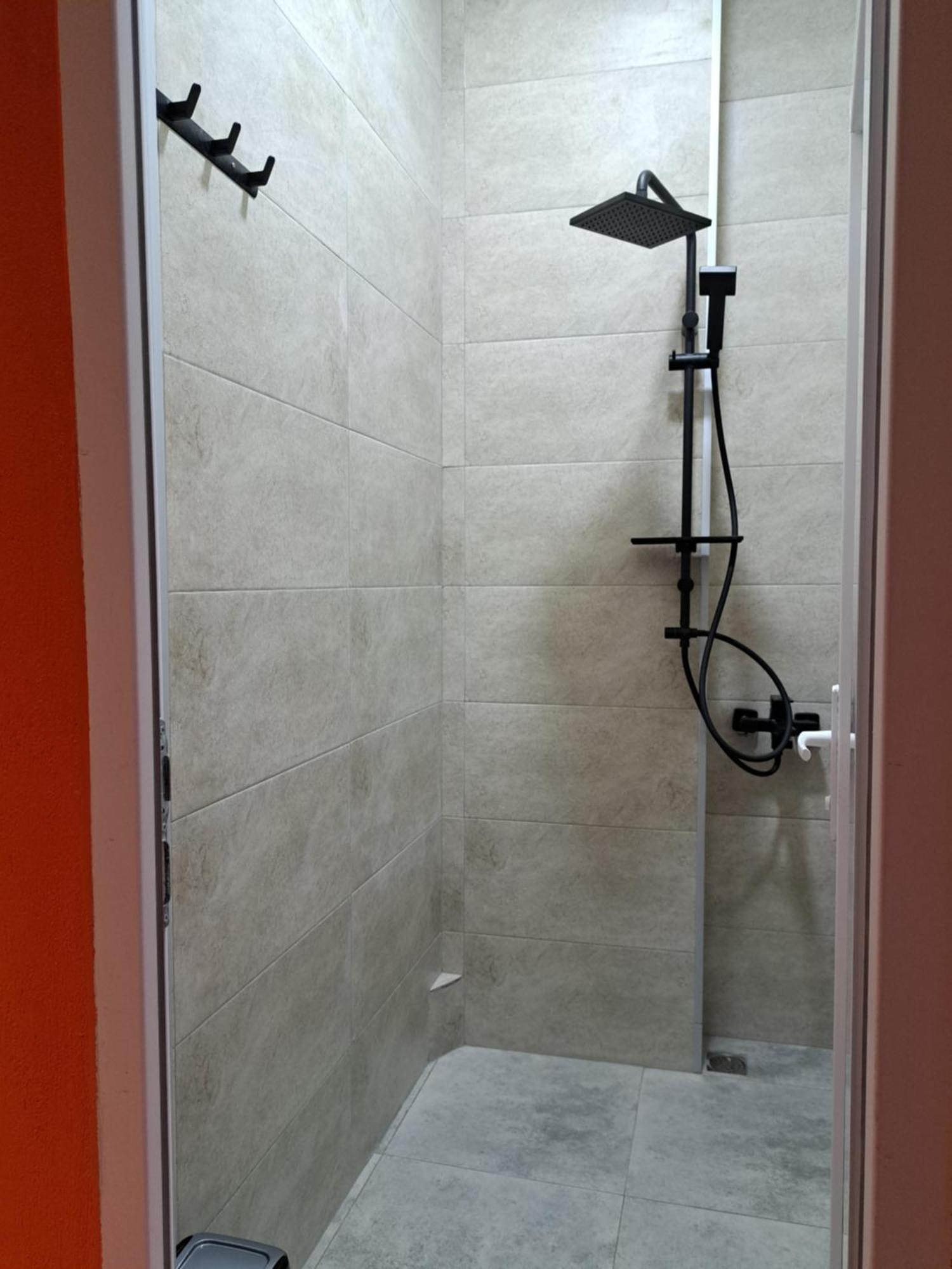 Karvi Hostel & Suites Batum Dış mekan fotoğraf