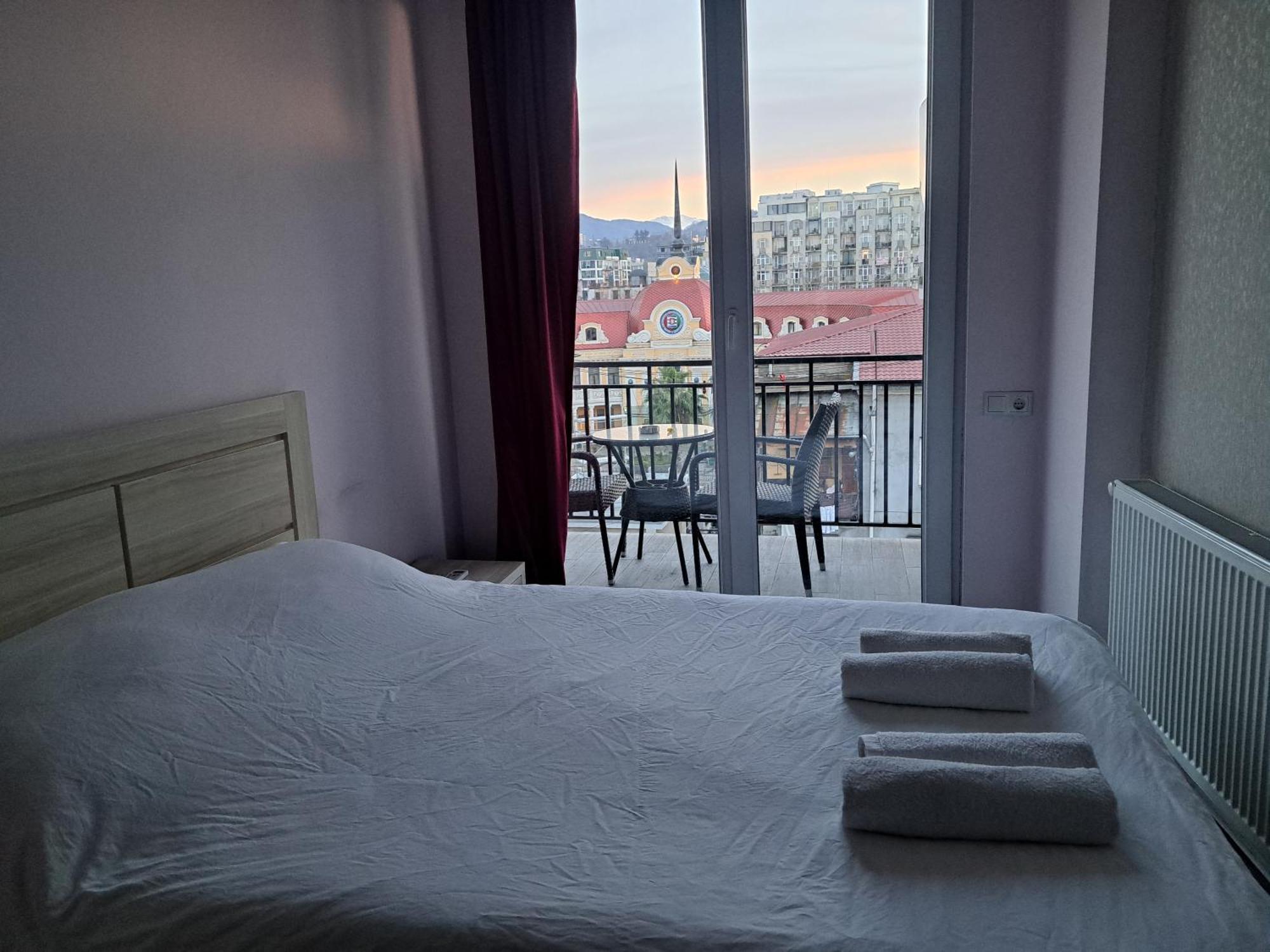 Karvi Hostel & Suites Batum Dış mekan fotoğraf